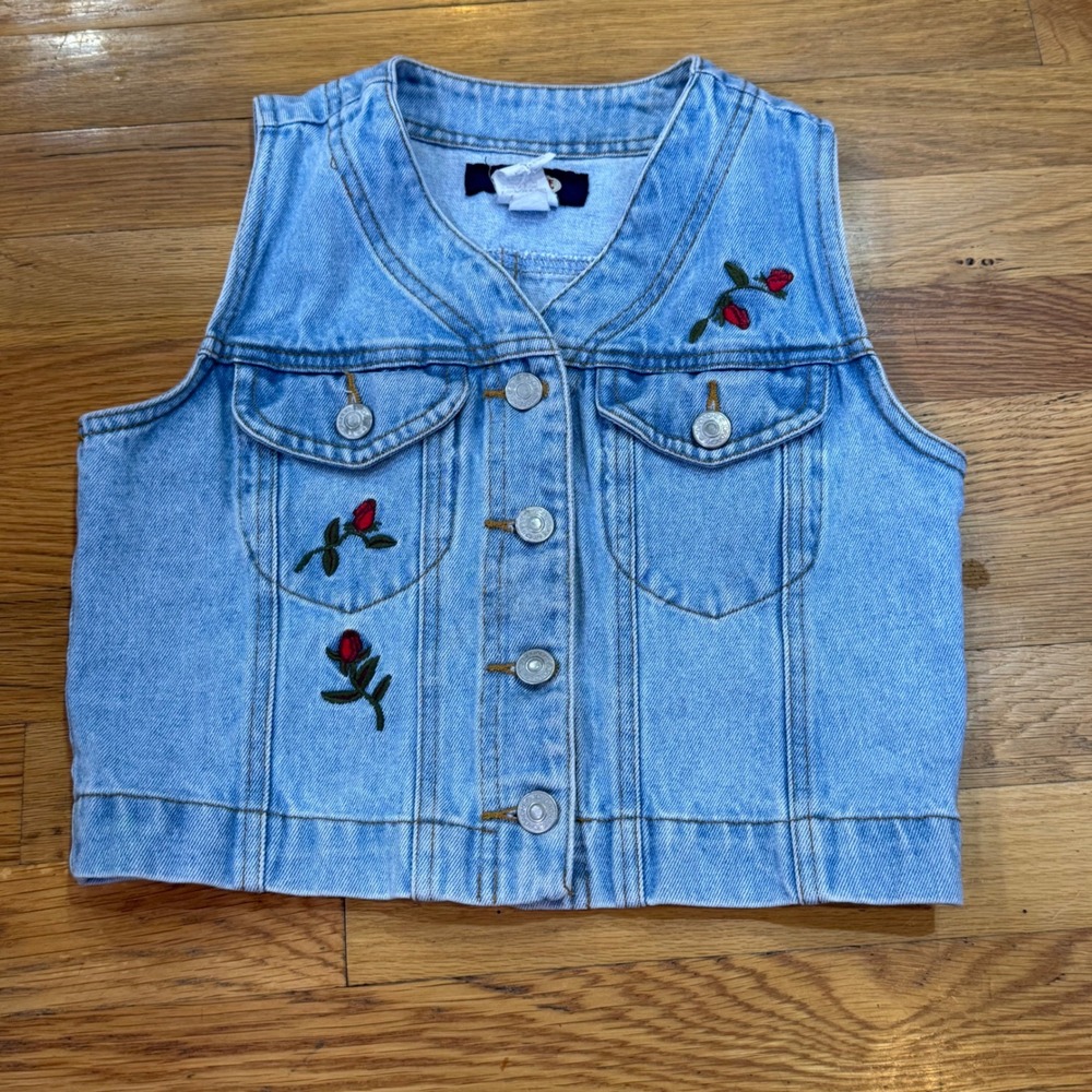 Vintage Jordache Denim Vest Light Wash Rose Embroidered Cropped Blue Small - Picture 1 of 4